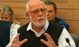 אחרי 22 שנה: הרב וייס חוזר לפסק הסוער