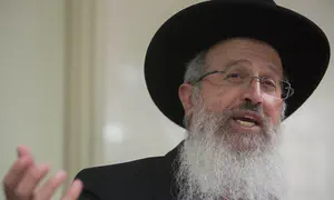 "בית כנסת הוא לא בית קפה"