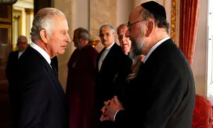 Foreign Secretary clashes with Chief Rabbi over Israel sanctions