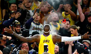עסקת ענק ב-NBA: הלייקרס ימכרו בסכום שיא
