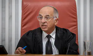 Юридическое препятствие увольнению Бахарав-Миары