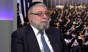 Rabbi Goldschmidt Urges Unity and Torah Learning