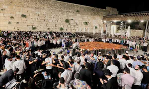 Nearly half of Israelis back nationwide Tisha B'Av closures