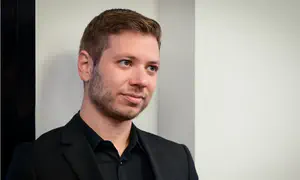 «Вы сжигаете голоса правых»