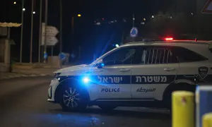 Police officer moderately wounded, attacker neutralized