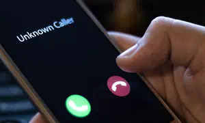 האם מותר להשאיר את הטלפון פתוח?