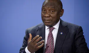 How did a plane with refugees arrive in South Africa?