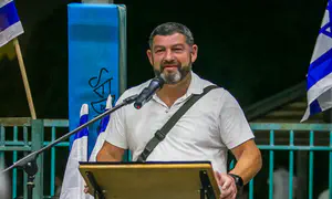 לא מוסרי לתת לרוצחים אחרים בעזה נשק