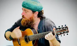 ביני לנדאו משיק: "ה-EP הקדוש"