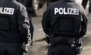 Planned a terror attack at a synagogue and blew his fingers off