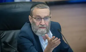 Haredi parties extend boycott of coalition votes over draft law