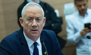 Gantz accuses opposition leaders of forgetting their public role