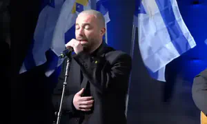 ההופעה של עומר אדם שהרגיזה את החרדים