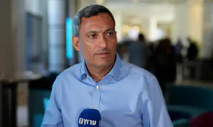 'Annex at least two kilometers inside Gaza Strip'
