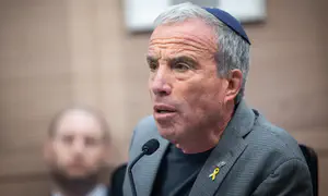 "תשתוק, משתמט" - עימות בוועדת חוץ וביטחון