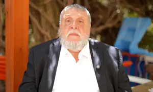 העם הוא הנחשון בן עמינדב. המנהיגות לא