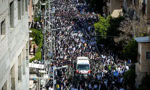הרב מאזוז הובא למנוחות: "נפלה עטרת ראשנו"