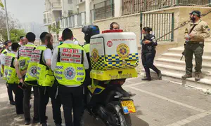 Fire in Ramat Beit Shemesh nearing residents' home