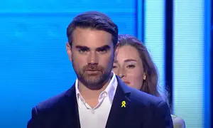 בן שפירו השיא את משואת "גשר לעולם"