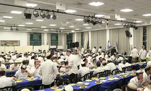 סעודת חג יום העצמאות בישיבת בית אל