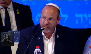 צביקה מור שפט – ושאל על תקווה ותבוסתנות