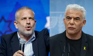 ינון מגל ללפיד: אתה ליצן ובור