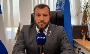 לתקוף את מאגרי המזון, העזתים צריכים לרעוב