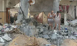 מחבלי חמאס תועדו נכנעים במרחב רפיח