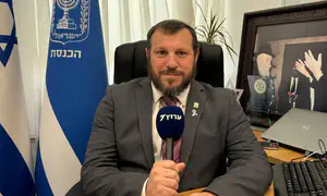 אגיע לחקירה, רק יחד עם גיא פלג והיועמ"שית