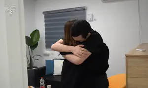 רגע האיחוד של עידן אלכסנדר עם משפחתו
