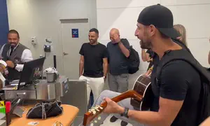 Watch: Travelers treated to Idan Amedi airport performance