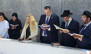 סגירת המעגל של השר מיקי זוהר בניו יורק
