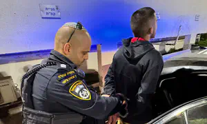 הערבי שירק על קצינה הסגיר את עצמו