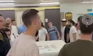 התלמידים שבו מהחזית והפיקו מחרוזת לחנוכה