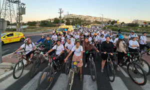 Thousands of cyclists ride for fallen officer