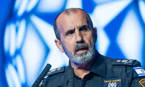 "הפצ"רית ניסתה להתאבד, חייה לא ורודים"