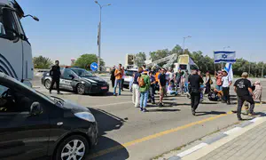Hostages' families block Gaza aid trucks in protest