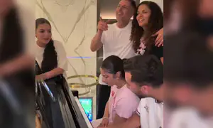 Hostage survivor sings with popular Israeli singer