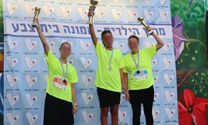 Run in Netanya honors Hadar Goldin and hostages