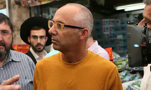 Far-left reporter obtains key to military security gate