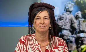 איריס ברנשטיין ליועז הנדל: "מי שמך?"