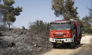 Bus engulfed in flames near Beit Shemesh