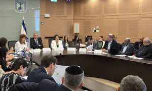 Knesset meets to oust MK Ayman Odeh
