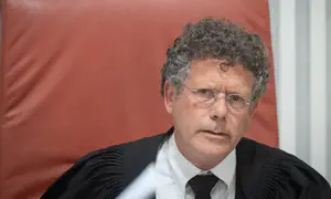 Judges to Attorney General: 'Compromise with government'