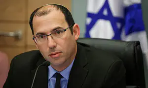"אל תגיעו לדיונים - עד שתקבלו זימון"