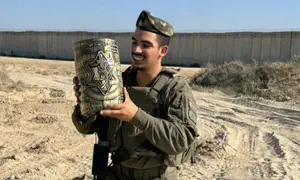 "היה לו חיוך שגורם לכל הצרות להיעלם"