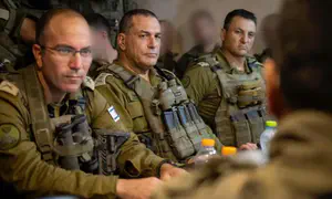 'Hostage deal may be near, or fighting will intensify'