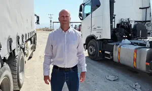 MK blocks Gaza aid trucks at Allenby Crossing in protest