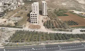 נהרס בניין לא חוקי שאיים על הדרך לירושלים