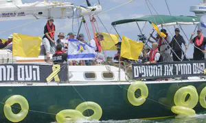 'We're coming!': Families of hostages sail towards Gaza